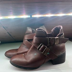 low ankle boots